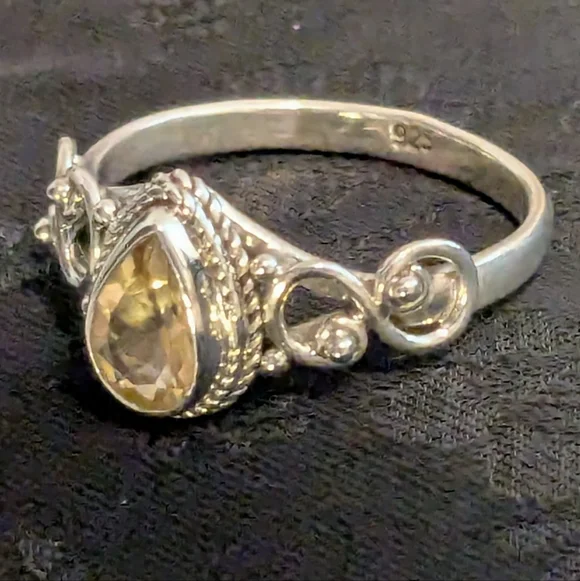 🆕 Elegant 925 Sterling Silver. Ring Genuine Citrine Ring Size 7 - Picture 2 of 6